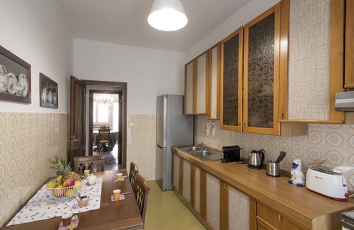 Quartiere XXXIII Lido di Ostia Ponente Apartment | Beautiful apartment for 5 people with A/C, WIFI, TV, balcony, pets allowed and parking