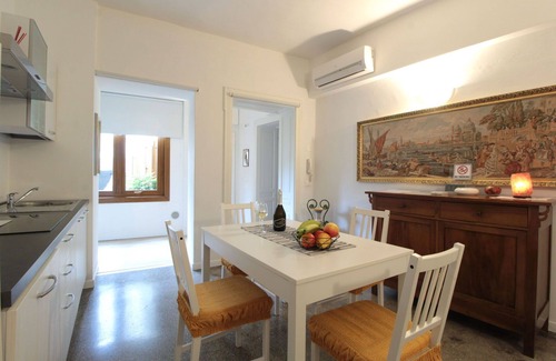 Valdobbiadene Apartment | Beautiful apartment for 2 people with WIFI, A/C, TV and balcony