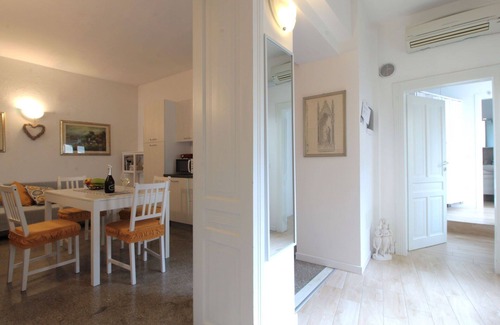 Valdobbiadene Apartment | Beautiful apartment for 2 people with WIFI, A/C, TV and balcony