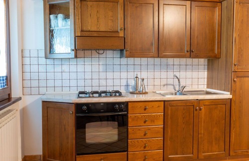 Bolsena Villa | Beautiful apartment in villa for 4 guests with WIFI, pool, TV, terrace and pets allowed