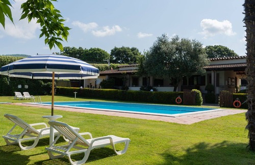 Bolsena Villa | Beautiful apartment in villa for 4 guests with WIFI, pool, TV, terrace and pets allowed