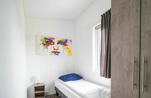 Bovenkarspel House | Beautiful apartment in villa for 5 guests with WIFI, TV, terrace and parking