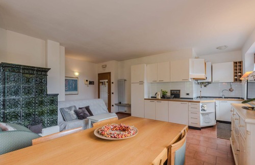 Ranzo Apartment | Beautiful apartment for 4 guests with WIFI, TV, terrace and pets allowed