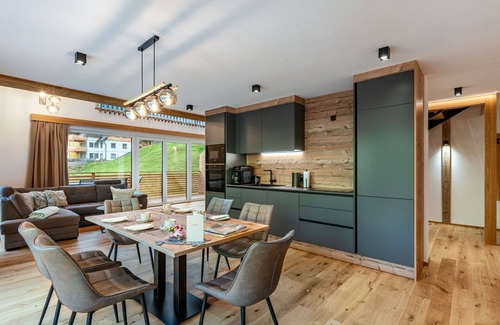 Solk Apartment | Beautiful apartment for 4 people with hot tub, WIFI, TV and patio