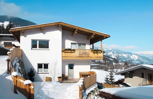 Hoarberg Apartment | Beautiful apartment for 8 people with WIFI, TV and terrace