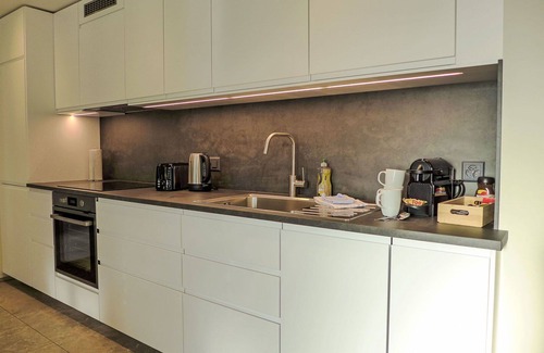 Krattigen Apartment | Beautiful apartment for 3 guests with WIFI, TV, terrace and panoramic view