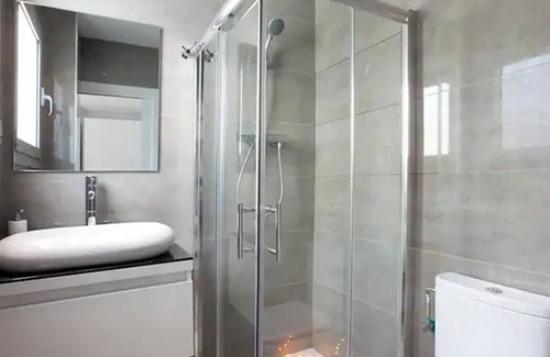 La Nova Esquerra de l'Eixample Condo | BEAUTIFUL APARTMENT SITUATED IN EIXAMPLE AREA OF BARCELONA