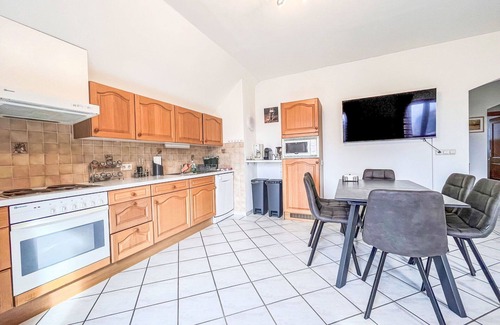 Grosssoelk Apartment | Beautiful apartment for 12 people with hot tub, WIFI, TV, terrace and panoramic view