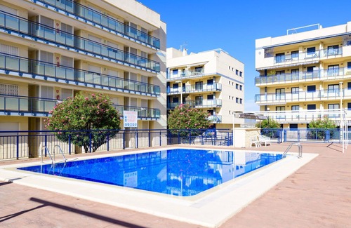 Moncofar Apartment | Beautiful apartment for 4 people with pool, TV and terrace