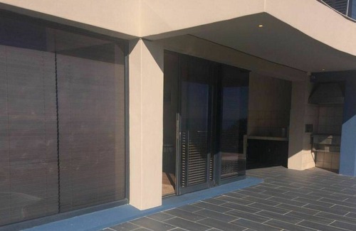 Gansbaai Apartment | Beautiful apartment for 4 guests with pool, WIFI, TV, terrace and parking