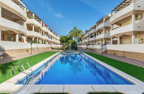 Vinaros Apartment | Beautiful apartment for 4 people with pool, A/C, TV, patio and pets allowed