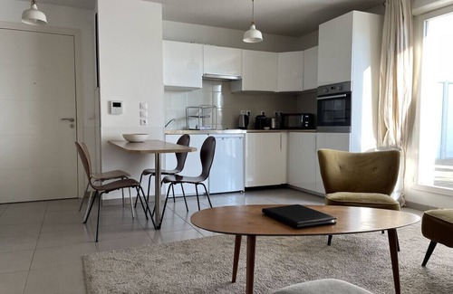 Saint-Bruno - Saint-Victor Apartment | Beautiful apartment for 4 people with parking, near Cité du Vin