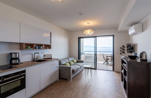 Cargese Apartment | Beautiful apartment for 4 guests with WIFI, A/C and patio