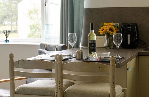 Harlech Apartment | Beautiful apartment for 2 guests with WIFI, TV and pets allowed