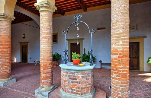 Certaldo Alto Apartment | Beautiful apartment for 4 people with WIFI, A/C, TV and panoramic view, close to San Gimignano
