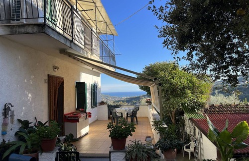 Torrazza Apartment | Beautiful apartment for 4 guests with WIFI, A/C, TV, terrace, pets allowed and panoramic view