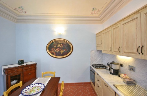 Volterra Apartment | Beautiful apartment for 4 guests with WIFI, pool, TV and pets allowed, close to San Gimignano