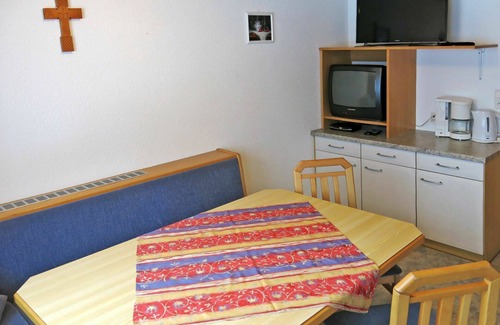 See Apartment | Beautiful apartment for 13 people with WIFI, TV and balcony