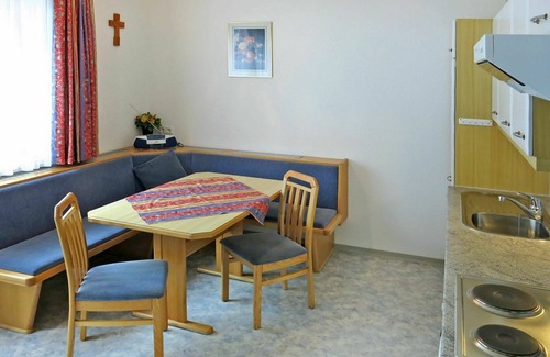 See Apartment | Beautiful apartment for 13 people with WIFI, TV and balcony