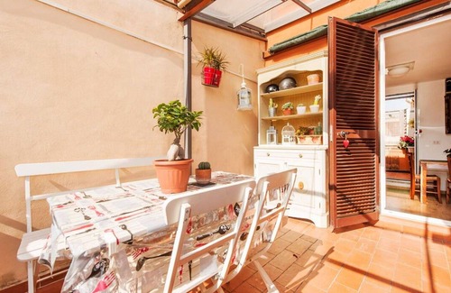San Lorenzo Apartment | Beautiful apartment for 3 people with WIFI, A/C, TV and terrace