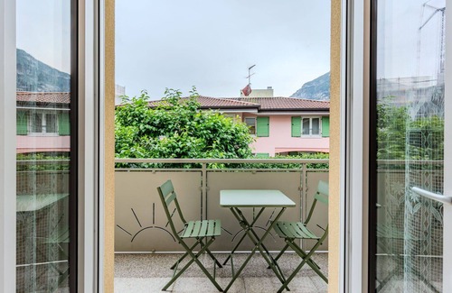 Dro Apartment | Beautiful apartment for 4 guests with WIFI, TV, patio and panoramic view