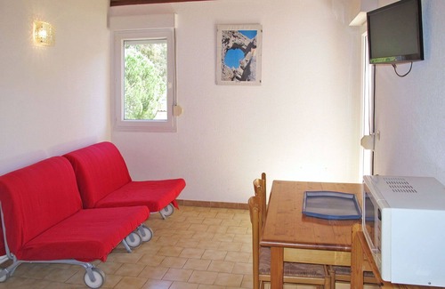 Calvi Apartment | Beautiful apartment for 4 people with A/C, pool, WIFI, TV, terrace and parking