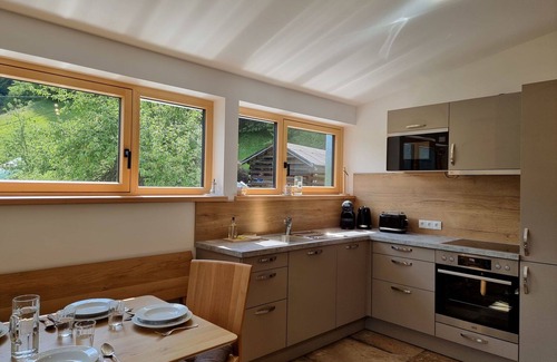 Landeck Apartment | Beautiful apartment for 4 guests with WIFI, TV and balcony