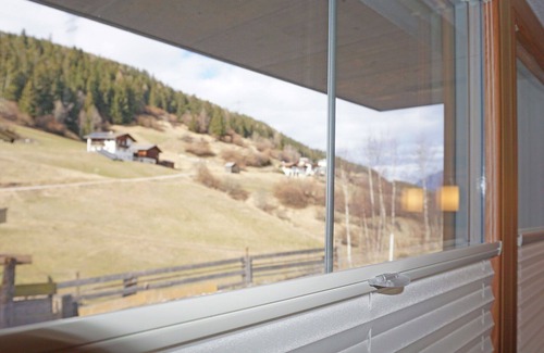 Fliess Apartment | Beautiful apartment for 5 guests with WIFI, TV and terrace