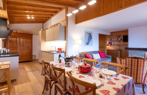 Ependes Apartment | Beautiful apartment for 6 people with WIFI, TV, terrace and panoramic view