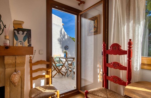 Jesus Pobre Apartment | Beautiful apartment for 3 guests with WIFI, pool, TV and terrace