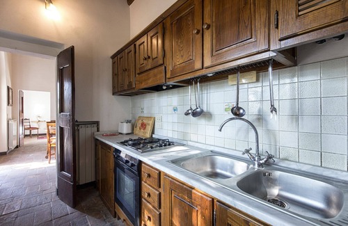 Cortona Apartment | Beautiful apartment for 2 people with WIFI, pool, A/C, TV and panoramic view
