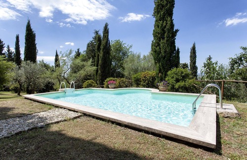 Cortona Apartment | Beautiful apartment for 2 people with WIFI, pool, A/C, TV and panoramic view