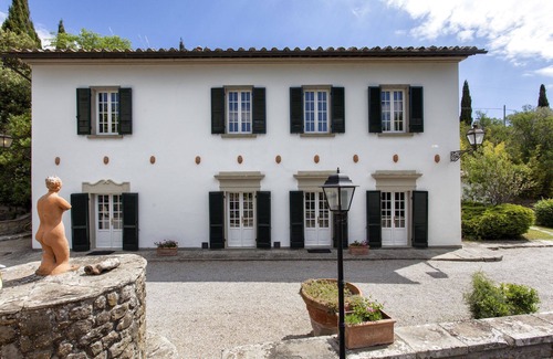 Cortona Apartment | Beautiful apartment for 2 people with WIFI, pool, A/C, TV and panoramic view