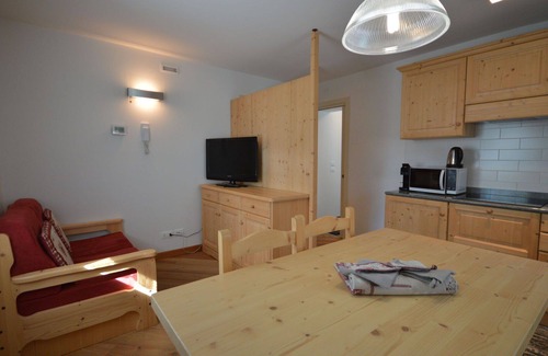 Raveo Apartment | Beautiful apartment for 2 people with WIFI, TV, patio and pets allowed