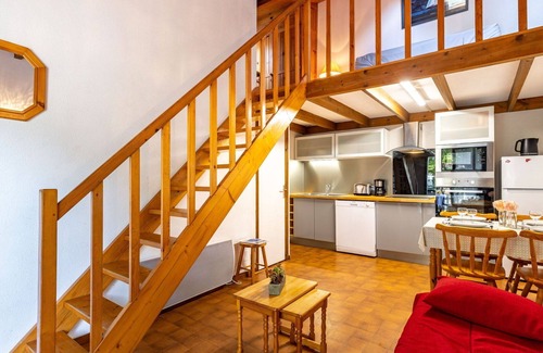 Les Mathes Apartment | Beautiful apartment for 4 people with WIFI, TV, terrace and pets allowed
