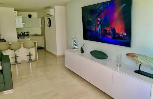 Manzanillo Apartment | Beautiful Apartment fully equipped AC 6 people 3 Bedrooms Wifi