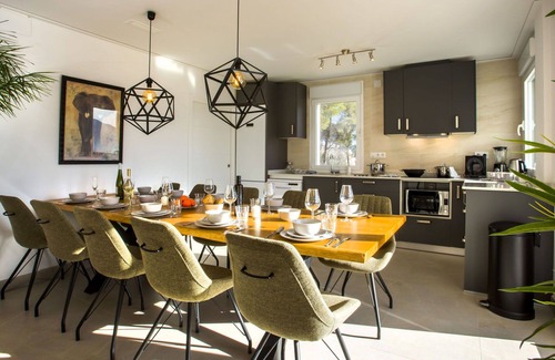 Alcalali Villa | Beautiful apartment in villa with A/C, WIFI, private pool, TV, patio, pets allowed, panoramic view