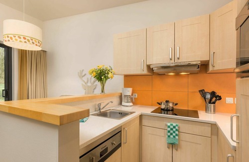 Hattigny House | Beautiful apartment in villa for 4 people with WIFI, pool, TV and terrace