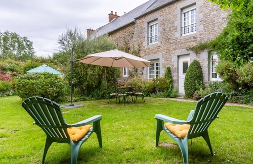 Sartilly-Baie-Bocage Villa | Beautiful apartment in villa for 3 guests with WIFI, TV and terrace