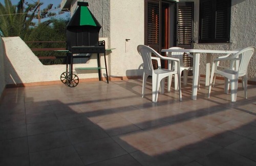 Fondo Morte House | beautiful apartment in villa, private beach with umbrellas and sunbeds