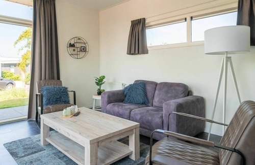 Municipality of Nunspeet House | Beautiful apartment in villa for 4 people with WIFI, pool, TV, terrace and parking