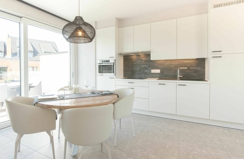 Belgian Coast House | Beautiful apartment in villa for 4 people with WIFI, A/C, TV and balcony