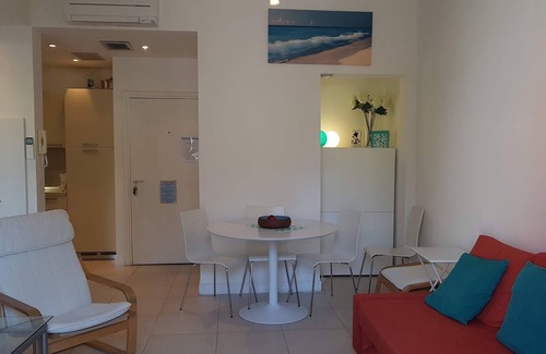 Carre d'Or Apartment | Beautiful Apartment in Central Nice - Only 400m from the beach!
