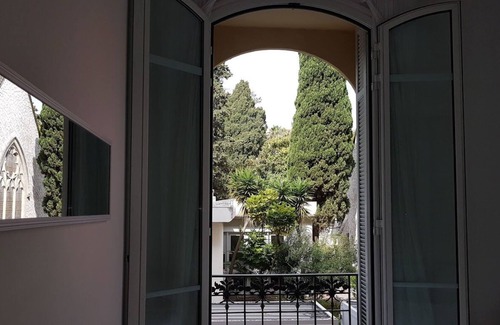 Carre d'Or Apartment | Beautiful Apartment in Central Nice - Only 400m from the beach!