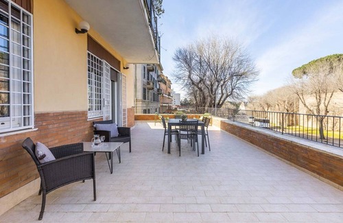 Aventine Apartment | Beautiful Apartment in Central Rome