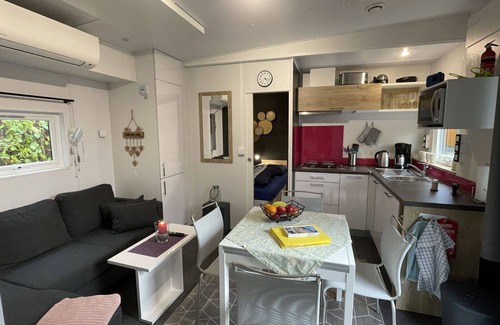 Wemding House | Beautiful apartment in villa for 4 guests with A/C, WIFI, TV and terrace