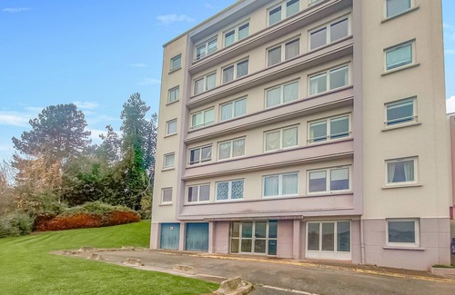 Eu Apartment | Beautiful apartment in EU with WiFi