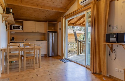 Lagorce House | Beautiful apartment in villa for 3 people with A/C, hot tub, pool, WIFI, terrace and pets allowed