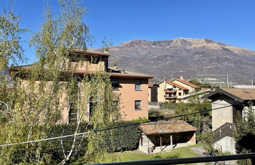 Dervio Villa | Beautiful apartment in villa for 6 people with WIFI, A/C, TV and patio