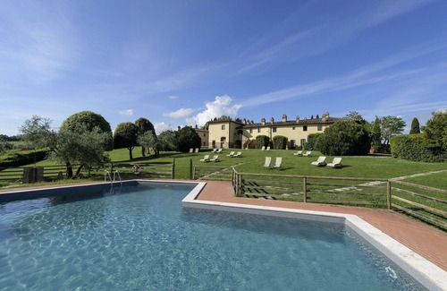 San Gimignano Villa | Beautiful apartment in villa for 4 people with pool, WIFI, A/C and TV